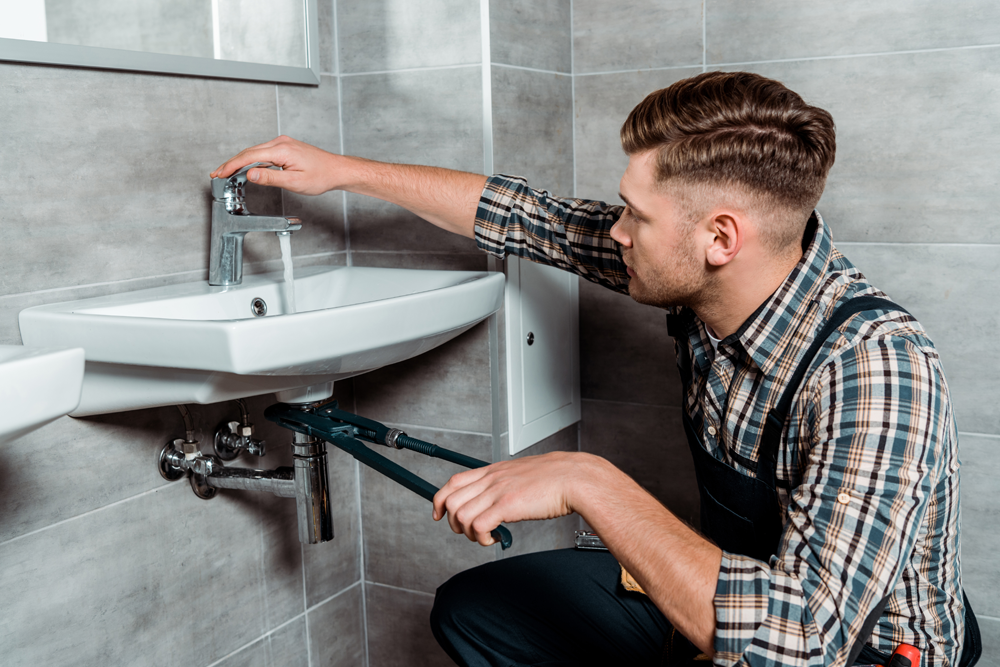 Plumber in Hillcrest, CA